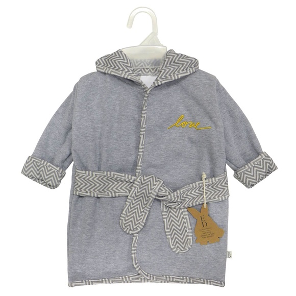 ED: Ellen Degeneres Bath Robe and 2 Hooded Towels - Picture 4 of 5